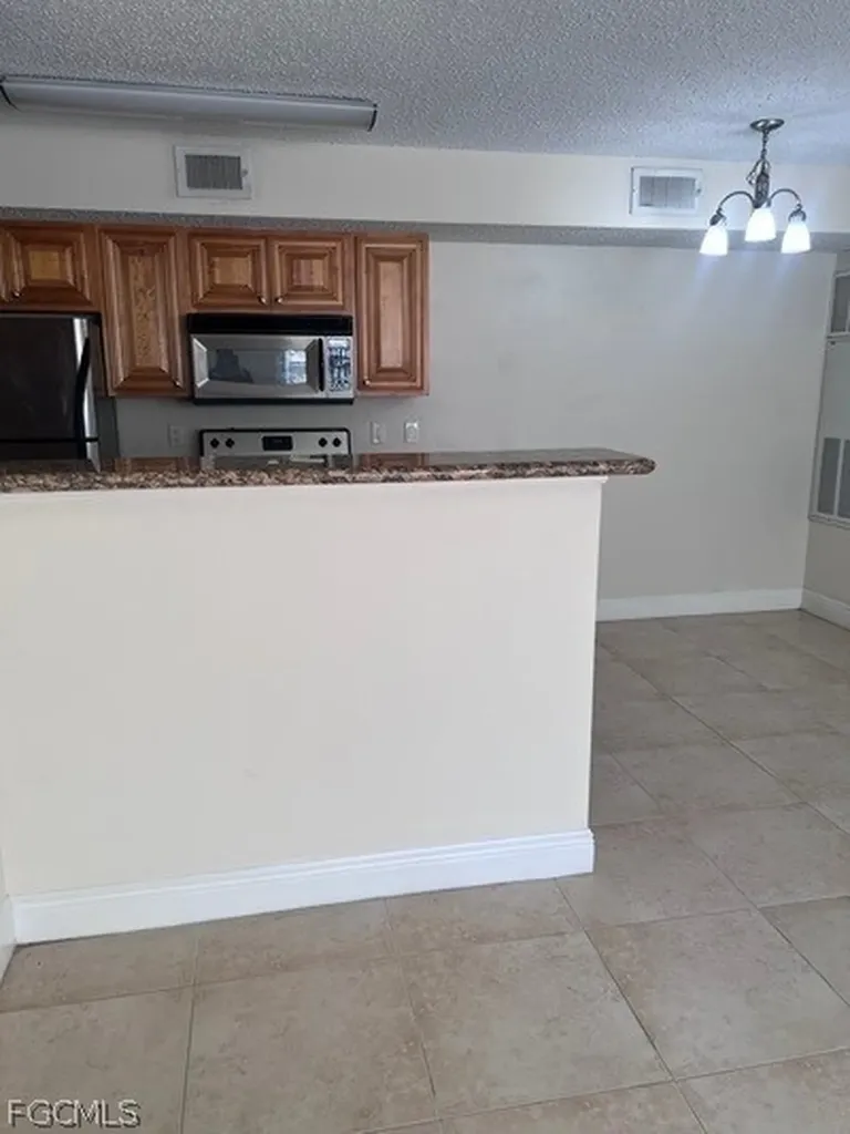 12571 Equestrian Circle Fort Myers FL 33907