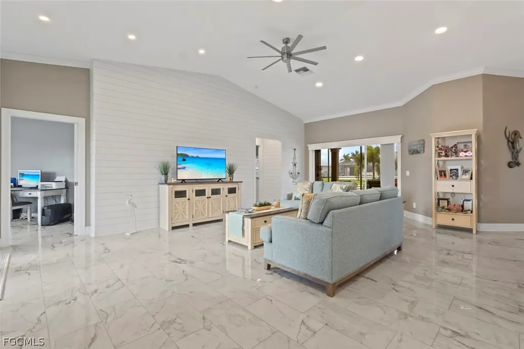 2368 NW 38th Place Cape Coral FL 33993