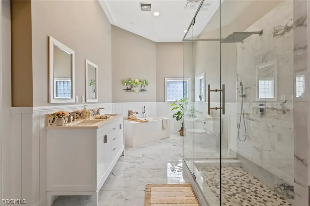 2368 NW 38th Place Cape Coral FL 33993