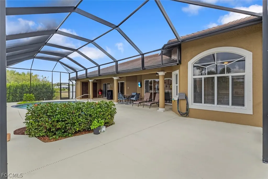2368 NW 38th Place Cape Coral FL 33993