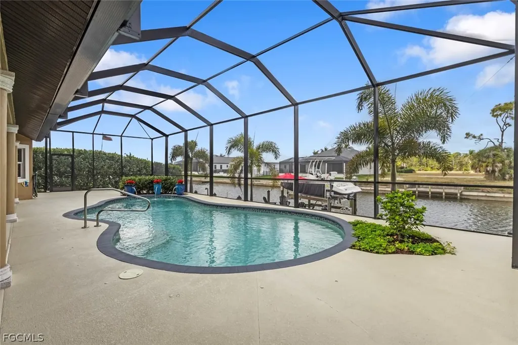 2368 NW 38th Place Cape Coral FL 33993