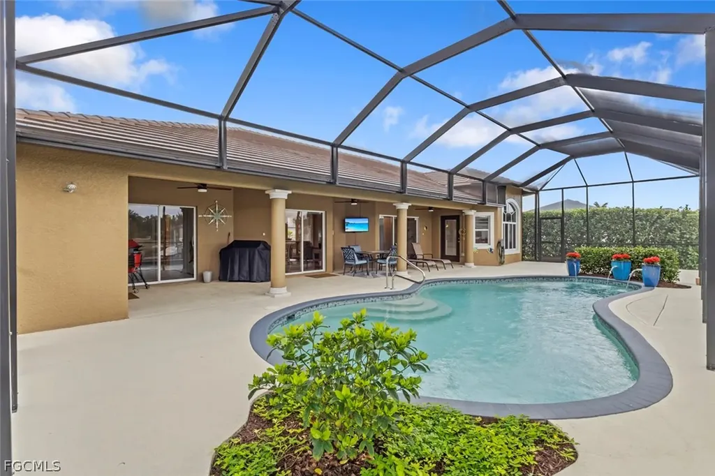 2368 NW 38th Place Cape Coral FL 33993