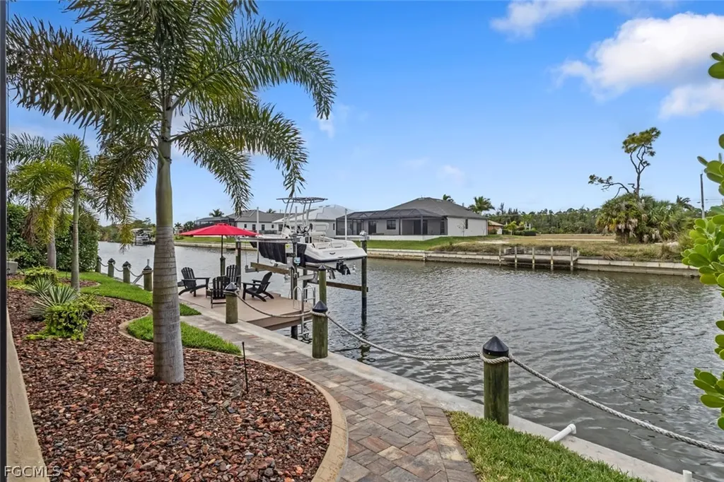 2368 NW 38th Place Cape Coral FL 33993