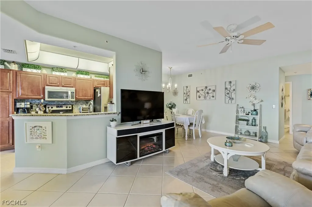 2623 Somerville Loop Cape Coral FL 33991
