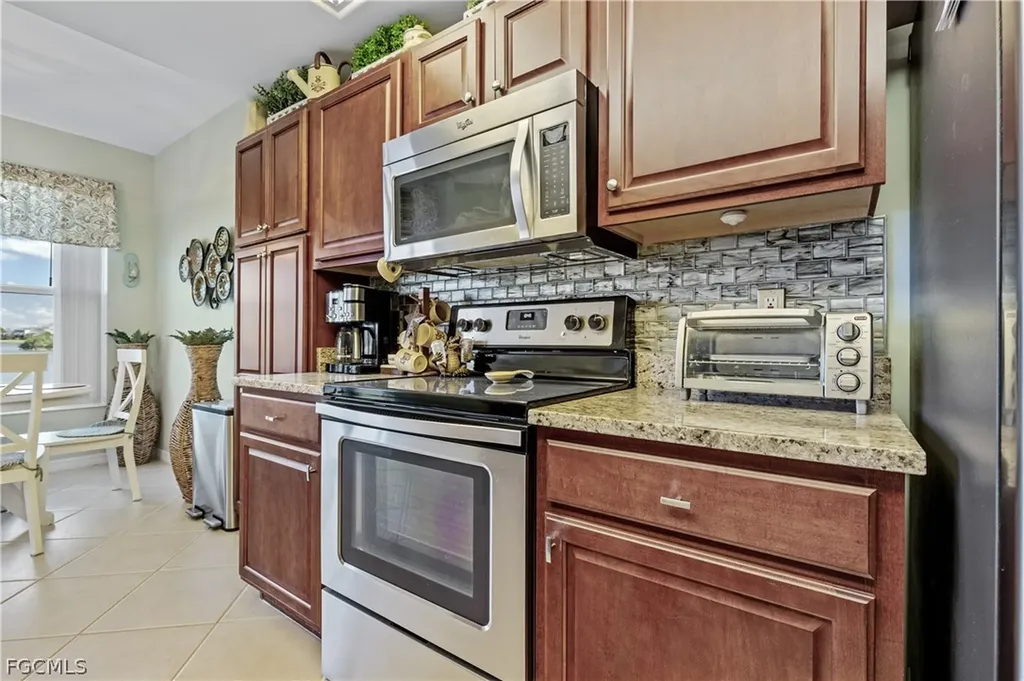 2623 Somerville Loop Cape Coral FL 33991