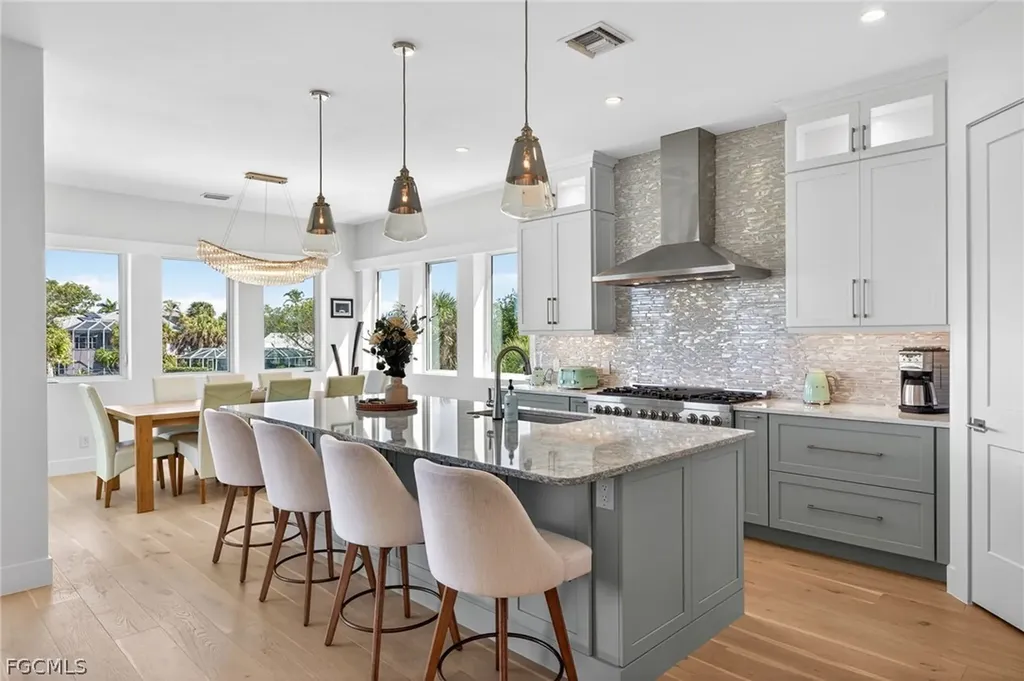 1272 Par View Drive Sanibel FL 33957