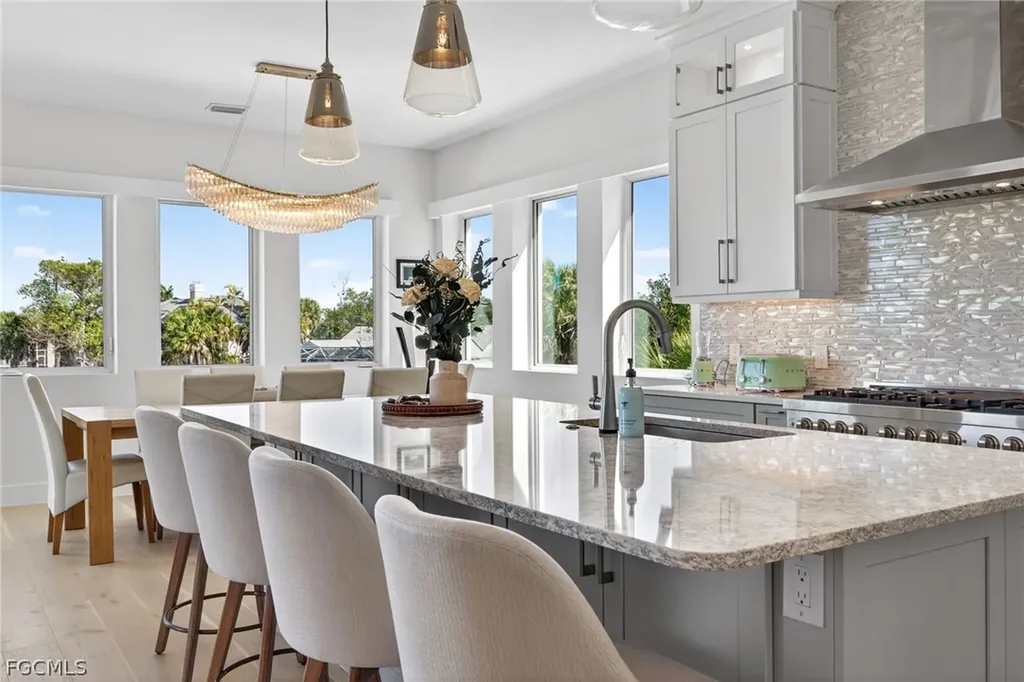 1272 Par View Drive Sanibel FL 33957
