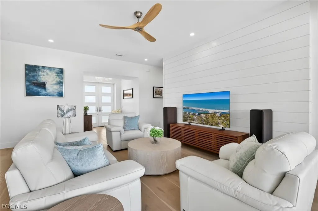 1272 Par View Drive Sanibel FL 33957