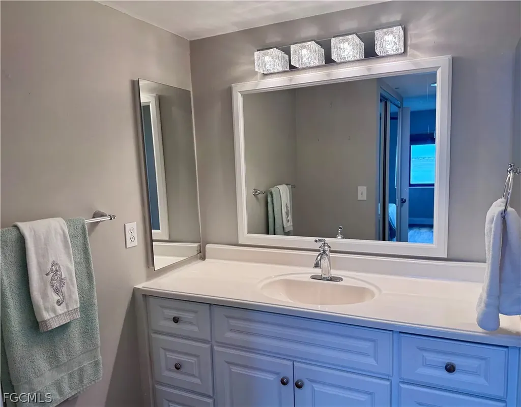 4510 N Key Drive North Fort Myers FL 33903