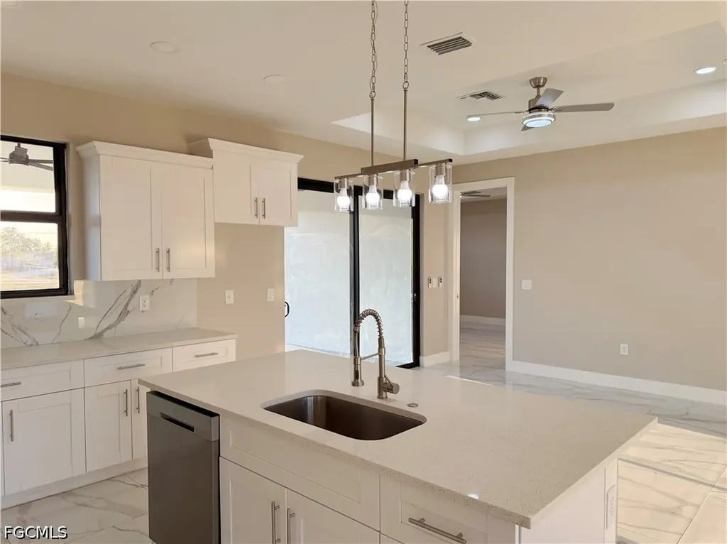 2 NE 3rd Lane Cape Coral FL 33909