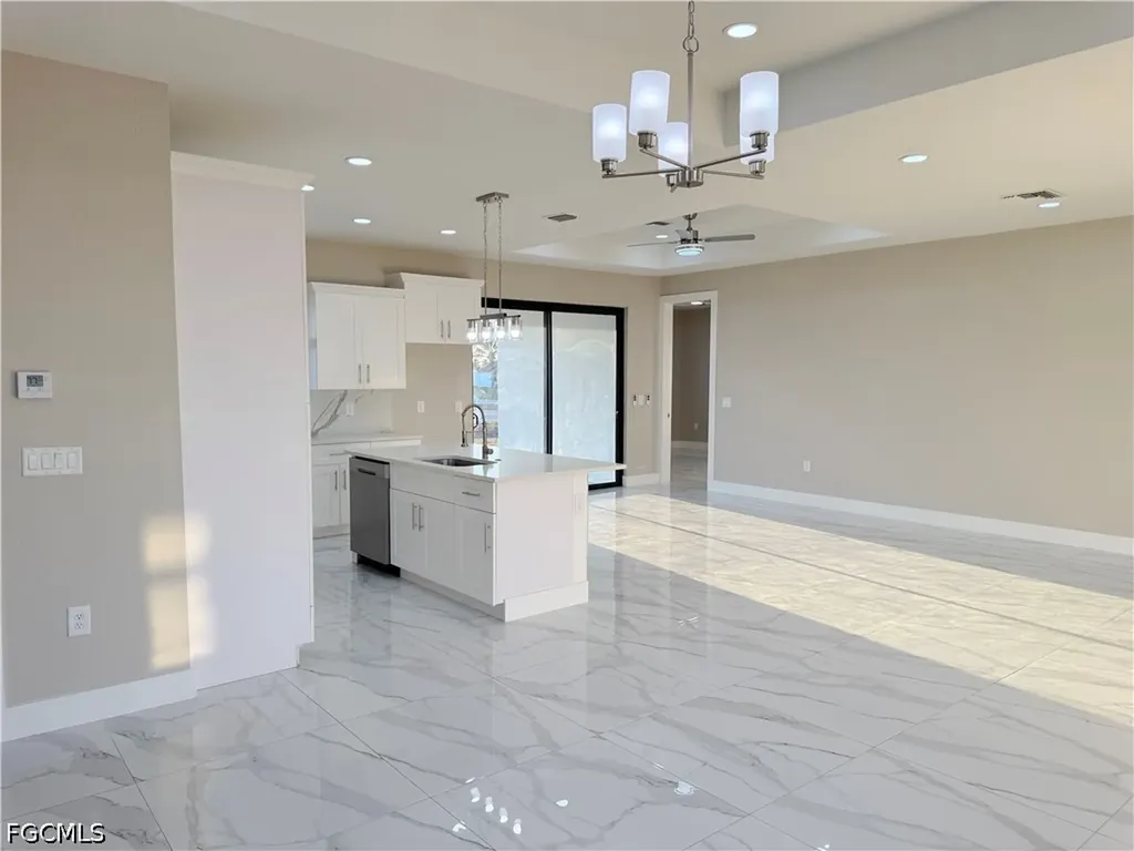 2 NE 3rd Lane Cape Coral FL 33909