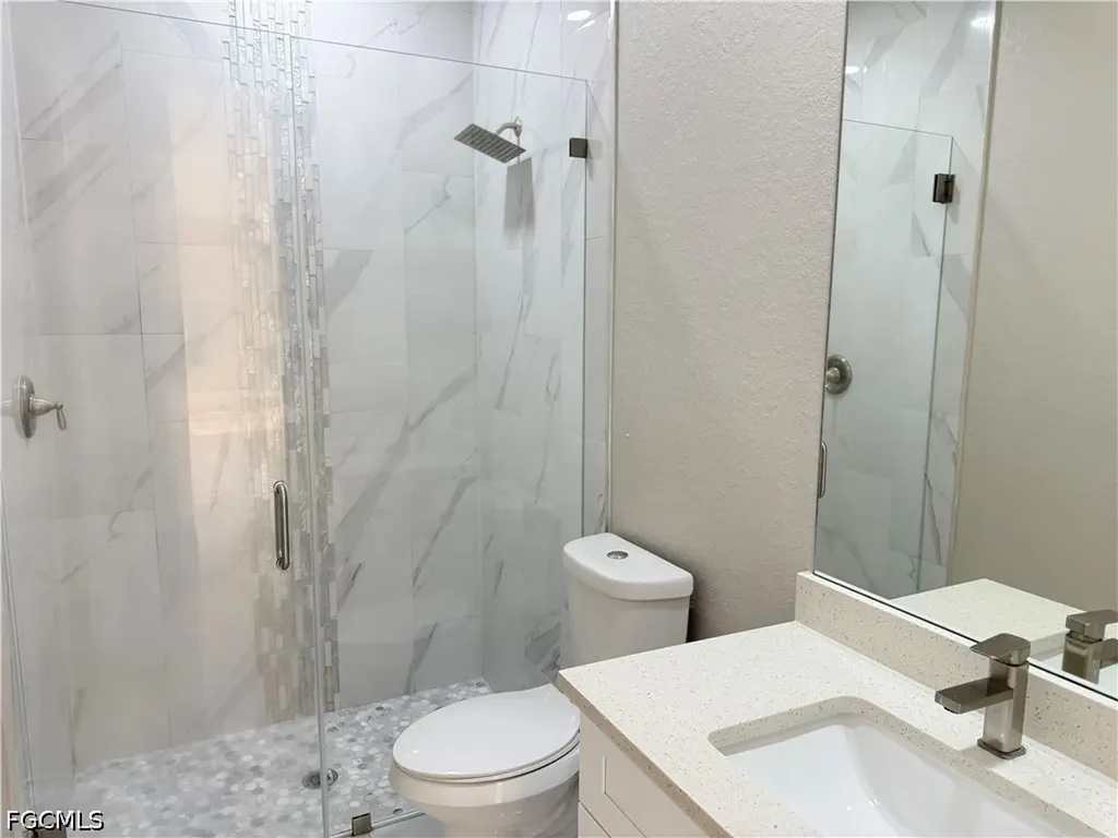 2 NE 3rd Lane Cape Coral FL 33909