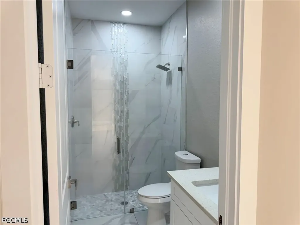 2 NE 3rd Lane Cape Coral FL 33909