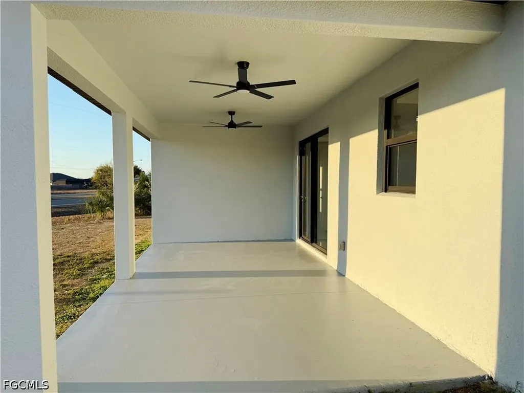 2 NE 3rd Lane Cape Coral FL 33909