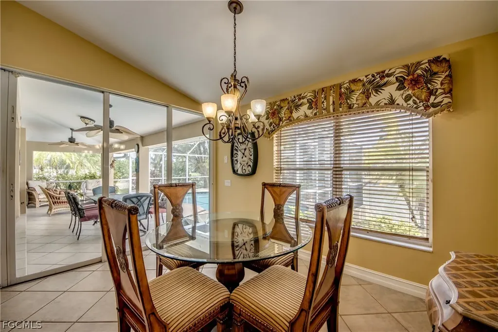 3809 SW 11th Court Cape Coral FL 33914