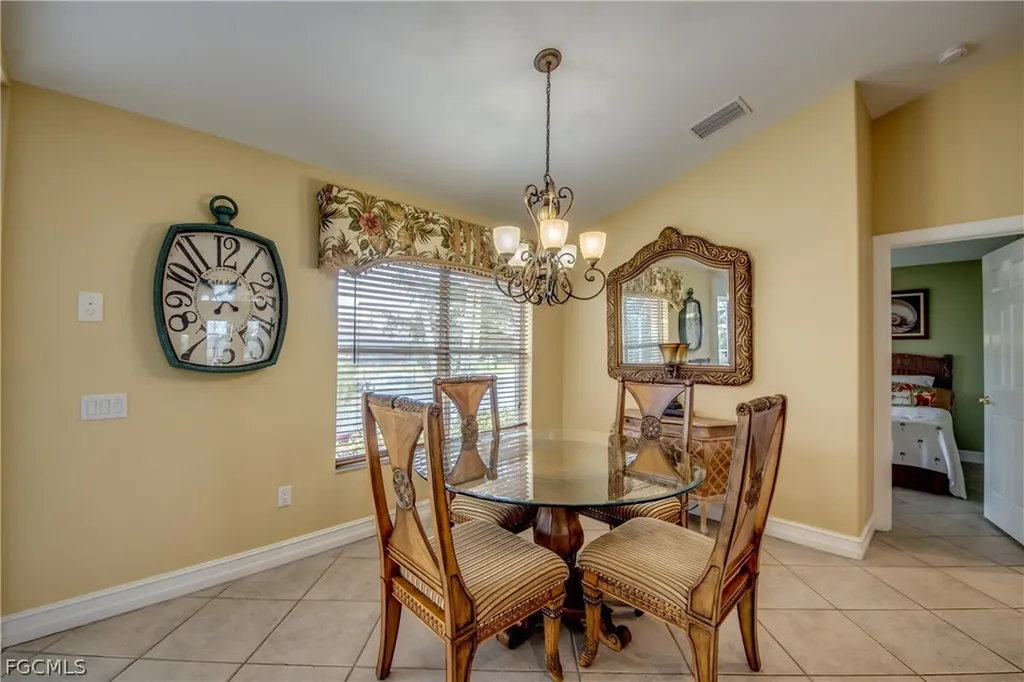3809 SW 11th Court Cape Coral FL 33914