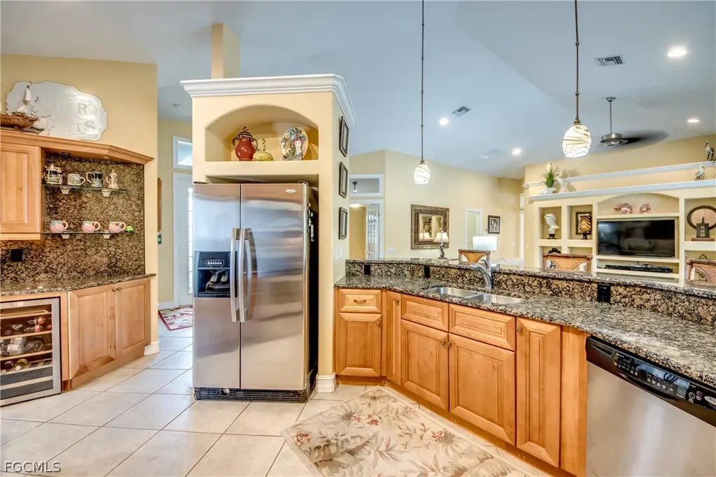 3809 SW 11th Court Cape Coral FL 33914