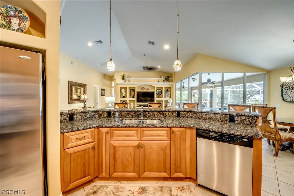 3809 SW 11th Court Cape Coral FL 33914