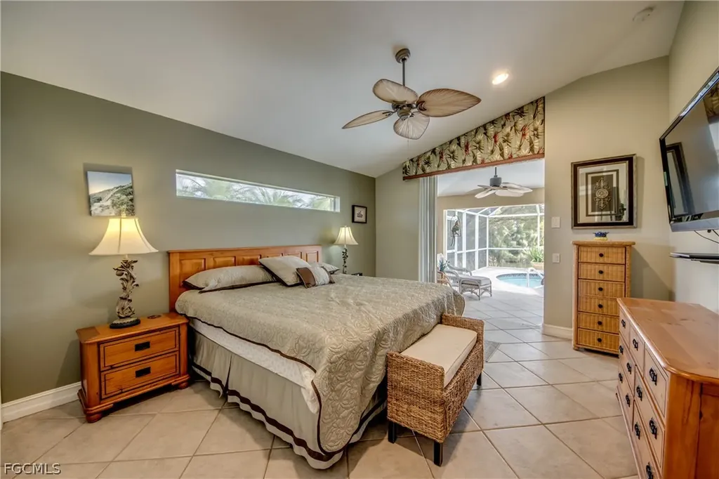 3809 SW 11th Court Cape Coral FL 33914