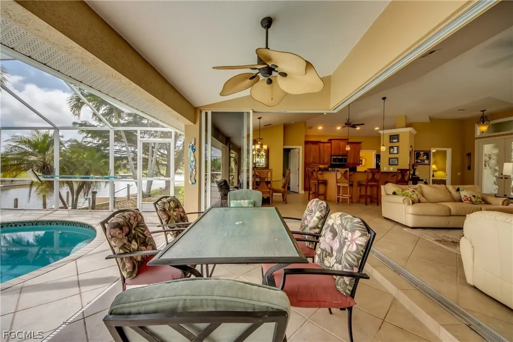 3809 SW 11th Court Cape Coral FL 33914