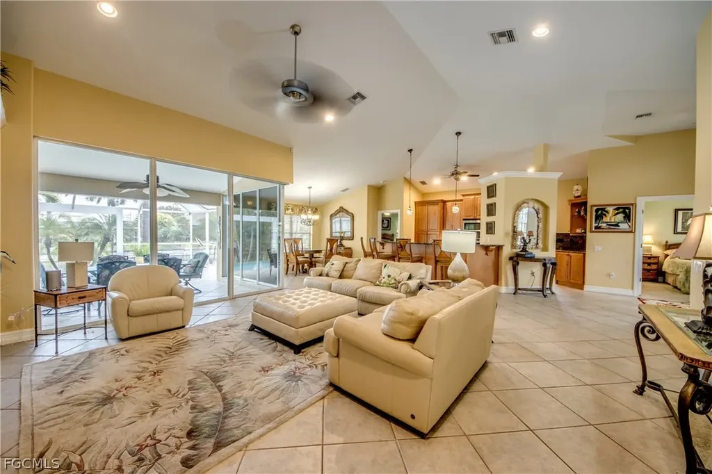 3809 SW 11th Court Cape Coral FL 33914