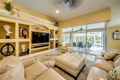 3809 SW 11th Court Cape Coral FL 33914