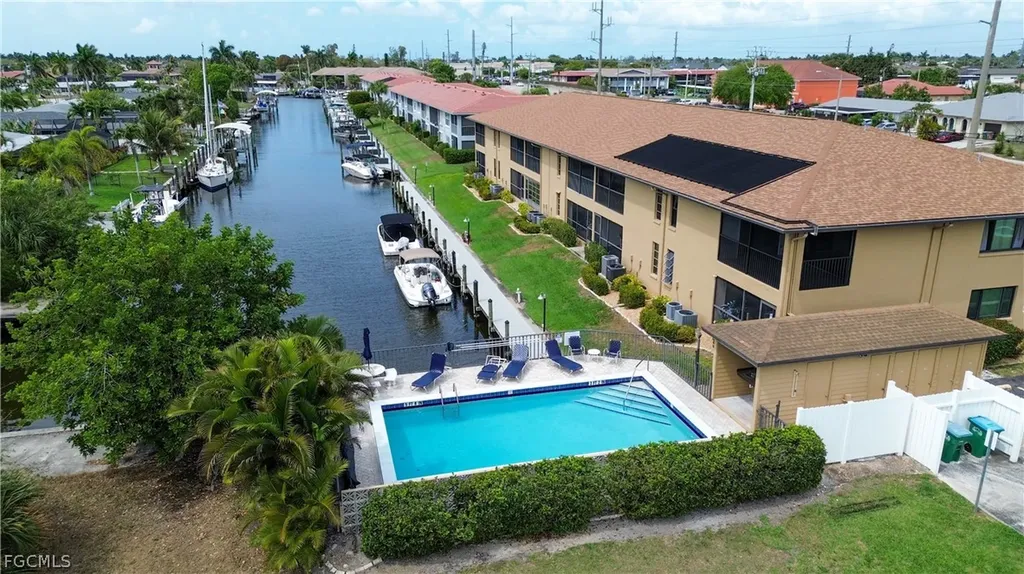 232 Cape Coral Parkway E Cape Coral FL 33904