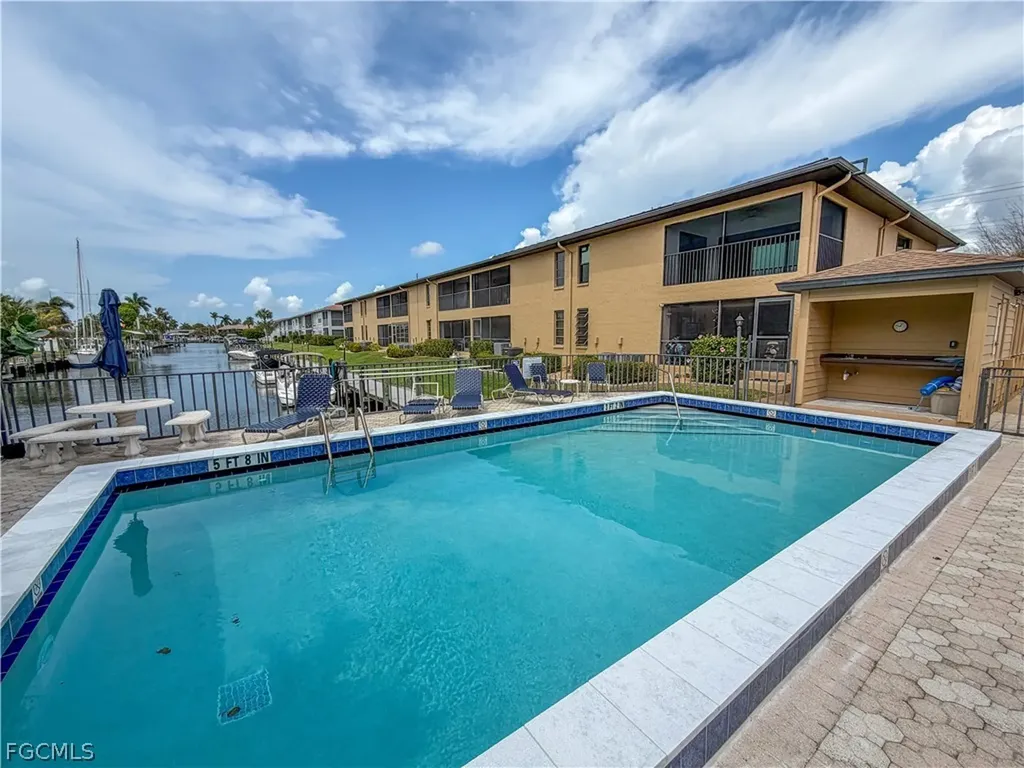 232 Cape Coral Parkway E Cape Coral FL 33904