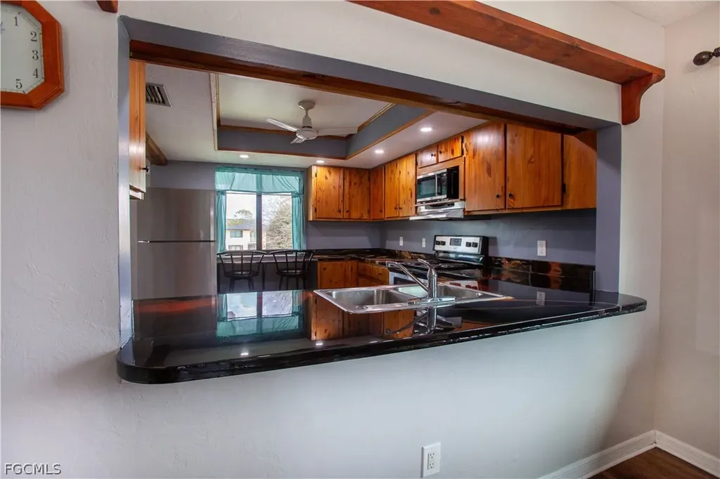 232 Cape Coral Parkway E Cape Coral FL 33904