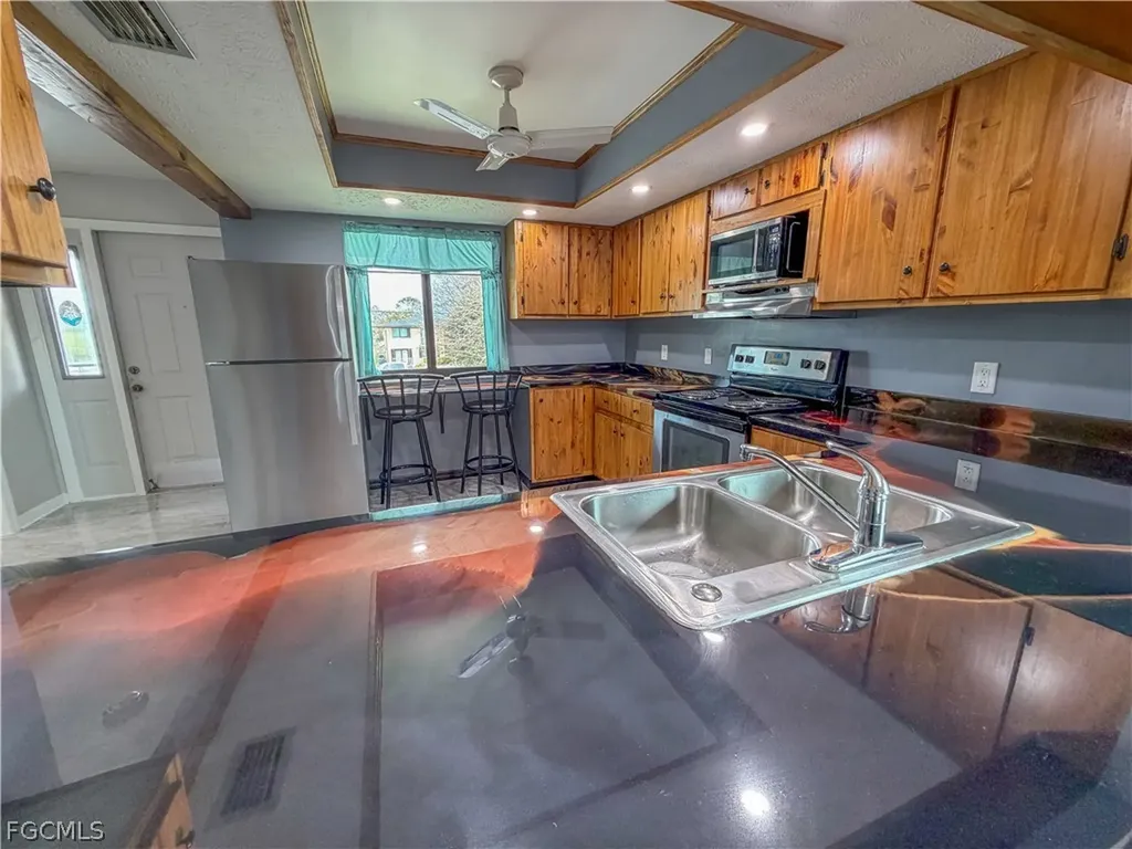 232 Cape Coral Parkway E Cape Coral FL 33904