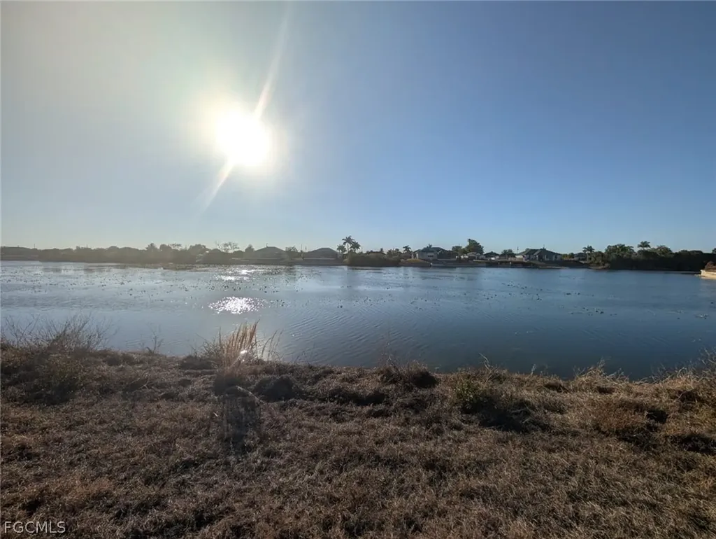 1810 NE 24th Avenue Cape Coral FL 33909