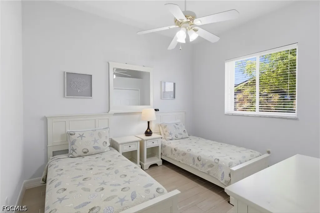 928 SE 33rd Street Cape Coral FL 33904