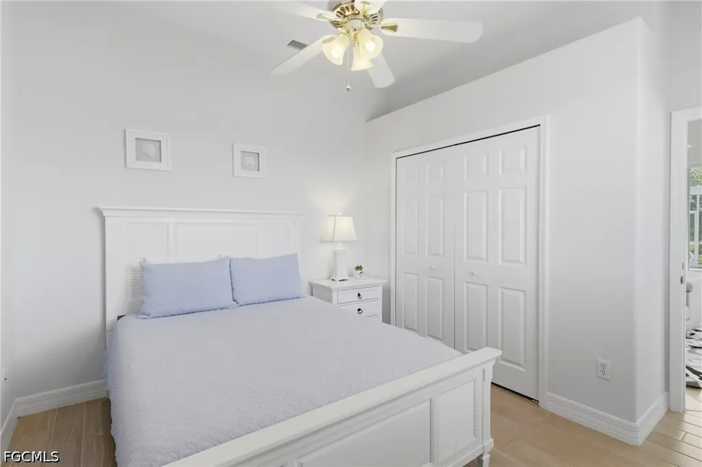 928 SE 33rd Street Cape Coral FL 33904