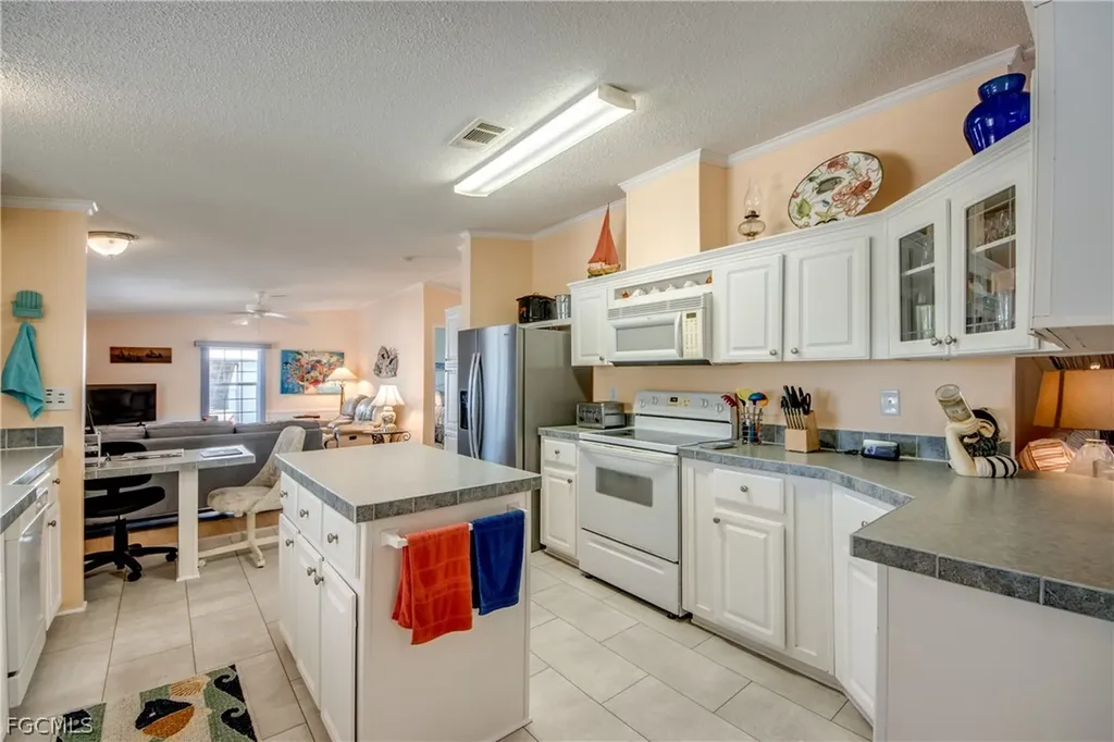 4892 Gulfgate Lane St. James City FL 33956