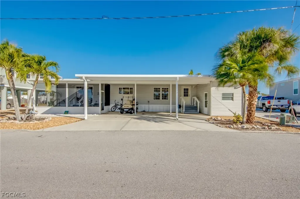 4892 Gulfgate Lane St. James City FL 33956