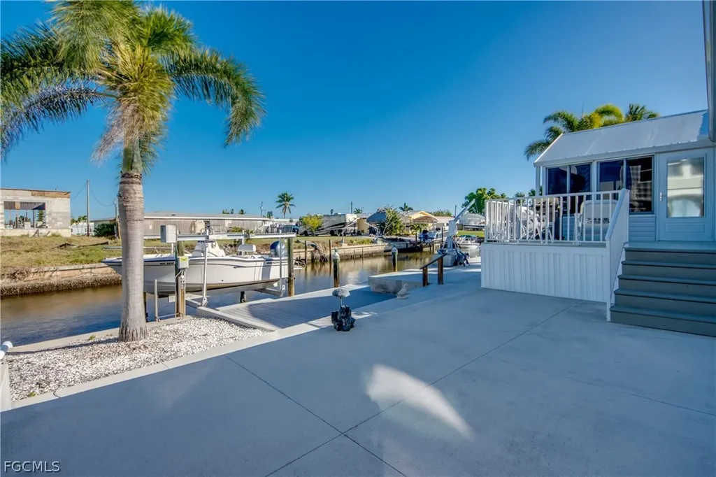 4892 Gulfgate Lane St. James City FL 33956