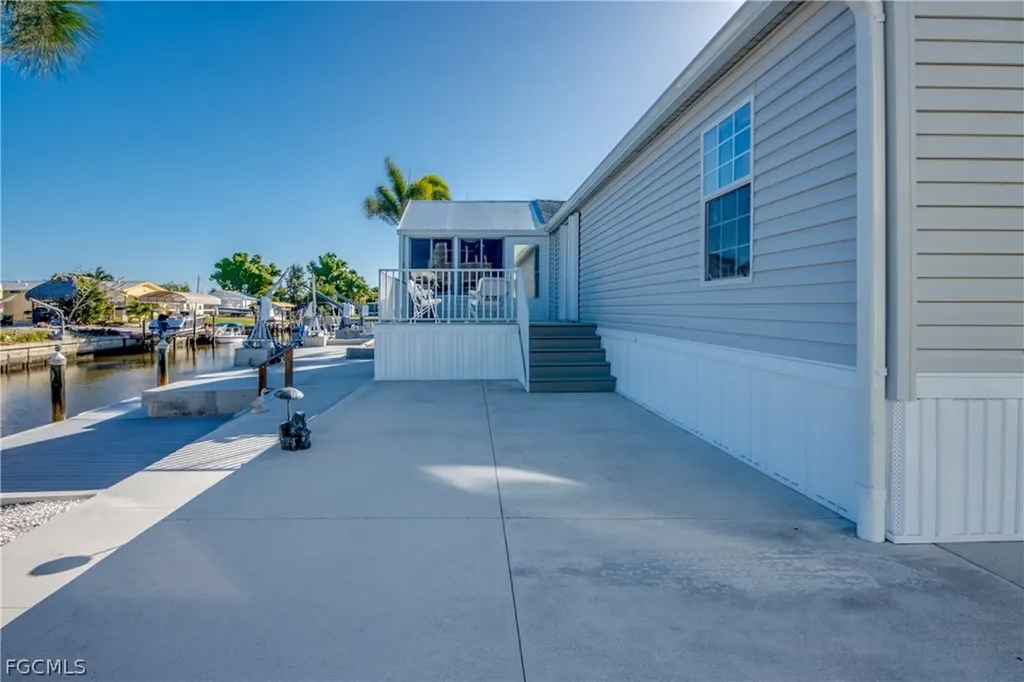 4892 Gulfgate Lane St. James City FL 33956