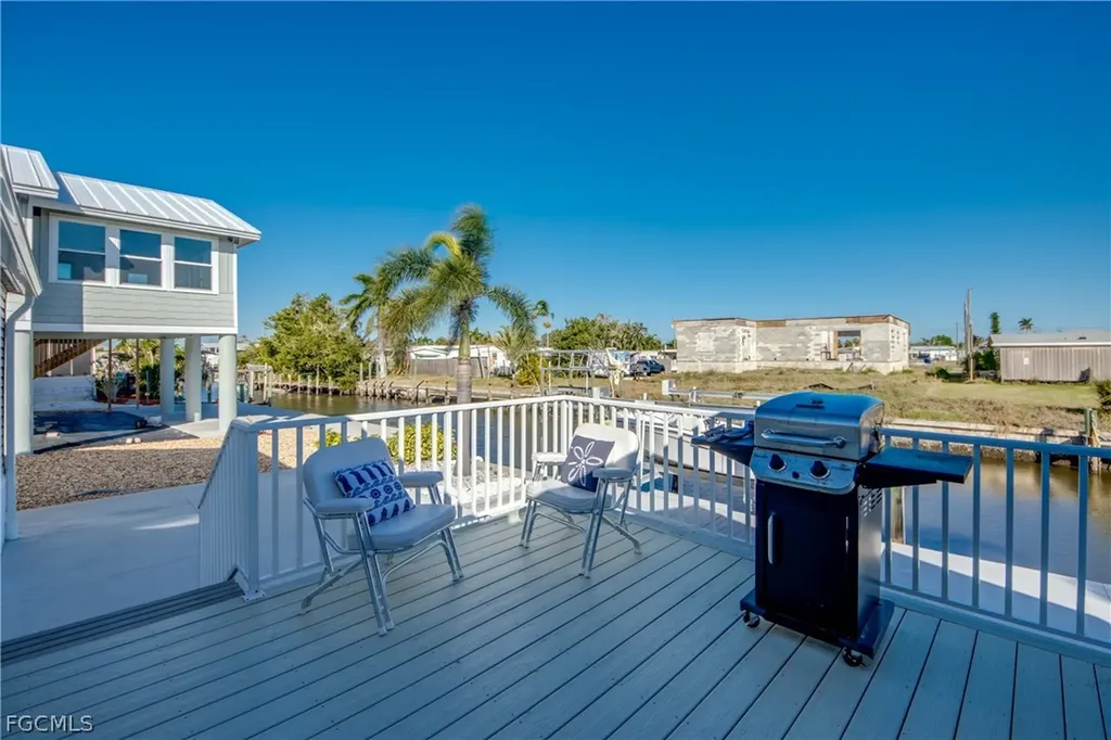 4892 Gulfgate Lane St. James City FL 33956