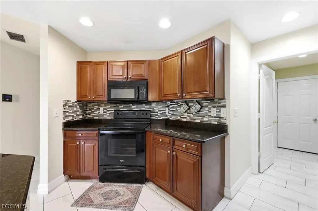 8994 Aegean Circle Lehigh Acres FL 33936