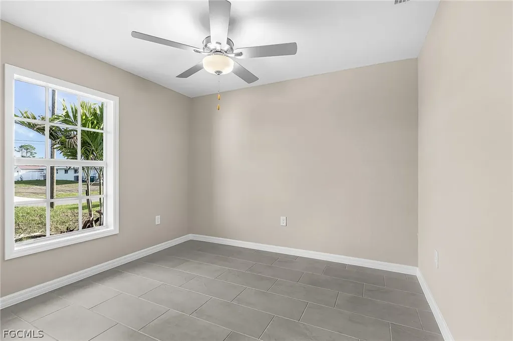 1704 NE 33rd Lane Cape Coral FL 33909