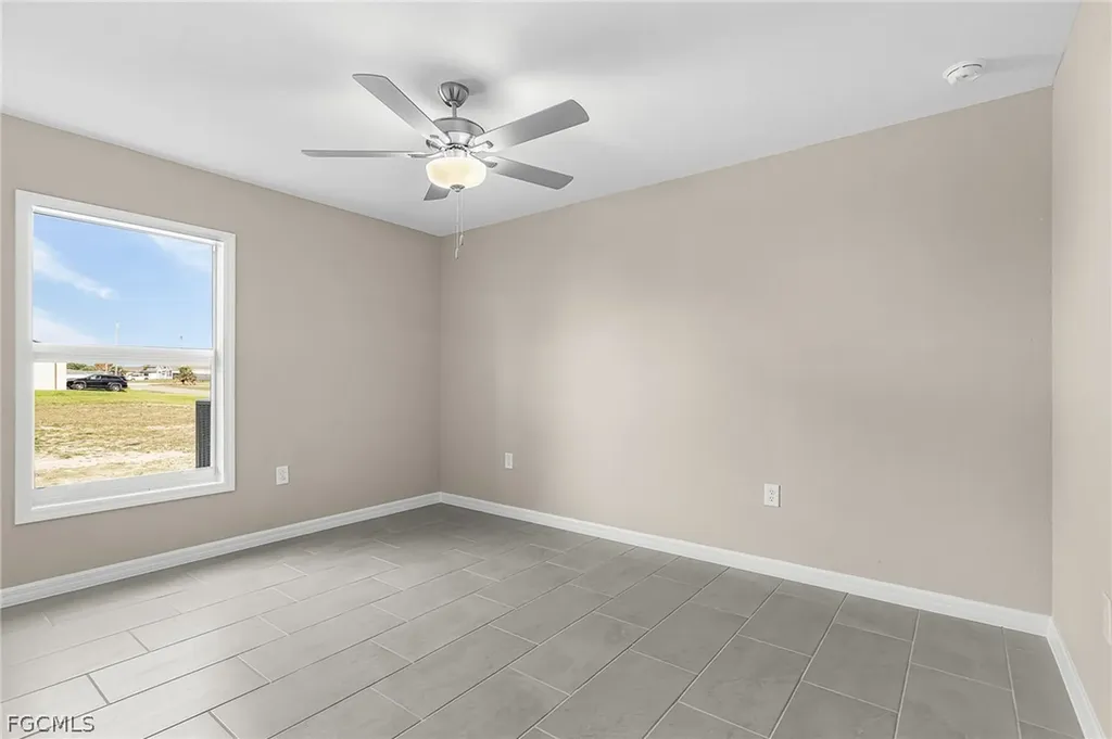 1704 NE 33rd Lane Cape Coral FL 33909