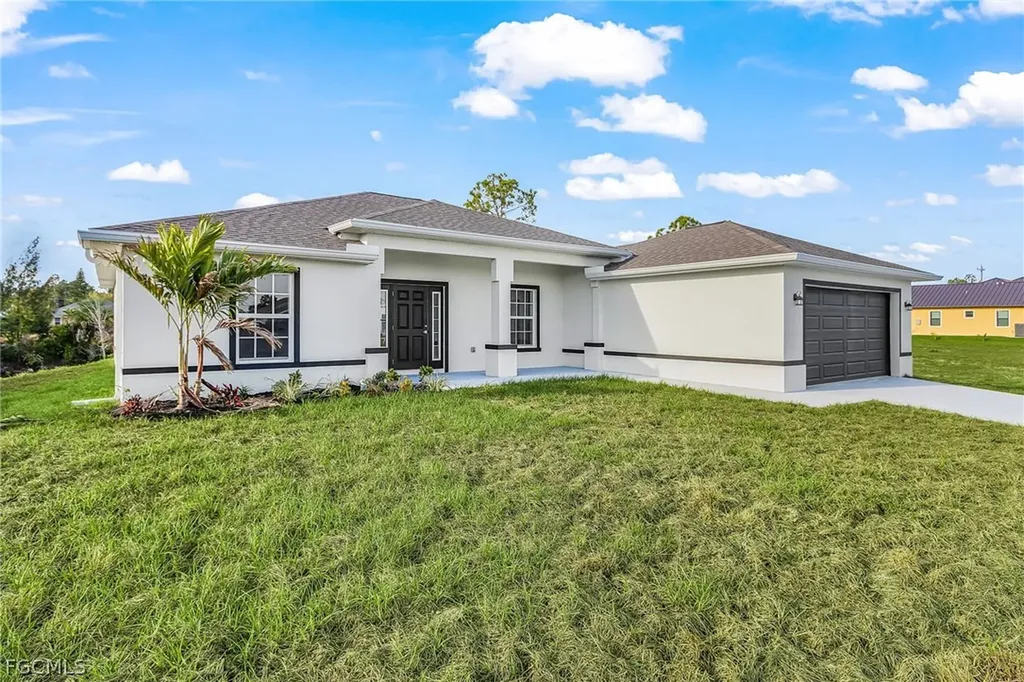 1704 NE 33rd Lane Cape Coral FL 33909