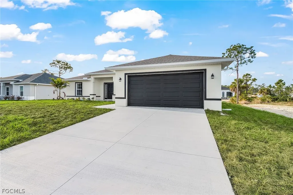 1704 NE 33rd Lane Cape Coral FL 33909
