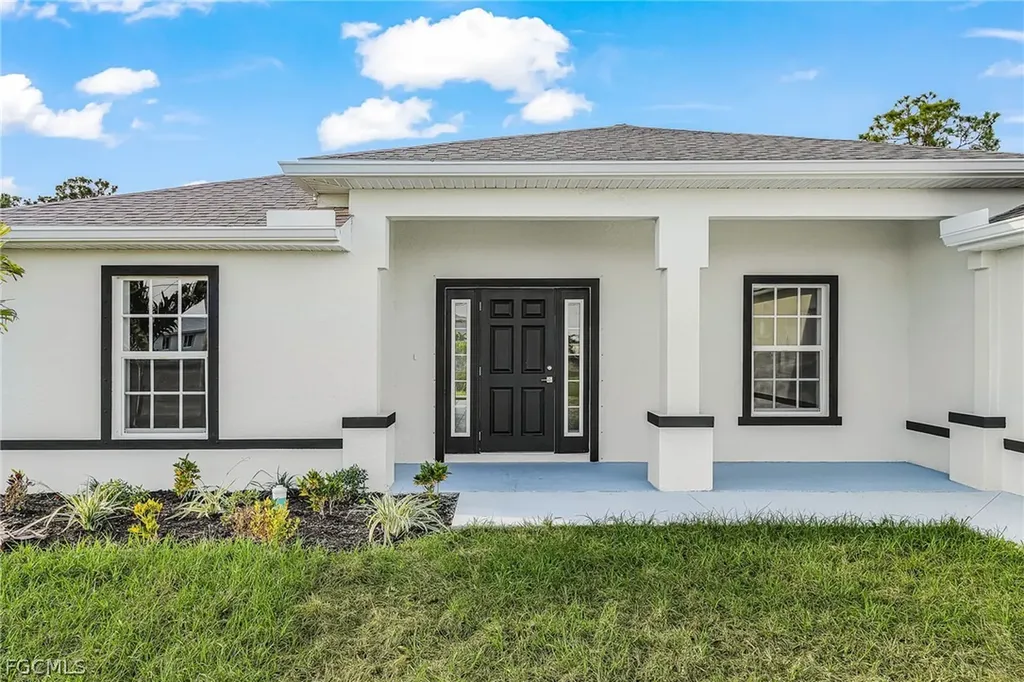 1704 NE 33rd Lane Cape Coral FL 33909