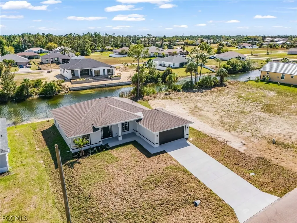 1704 NE 33rd Lane Cape Coral FL 33909