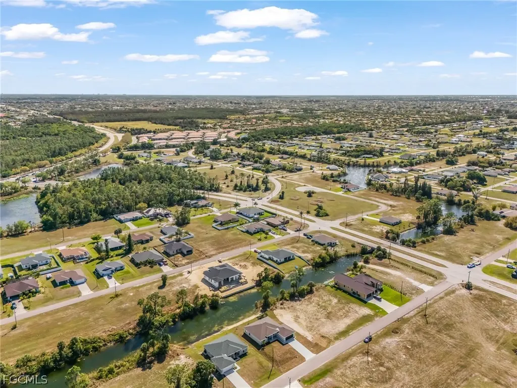 1704 NE 33rd Lane Cape Coral FL 33909
