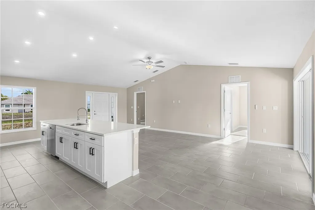 1704 NE 33rd Lane Cape Coral FL 33909