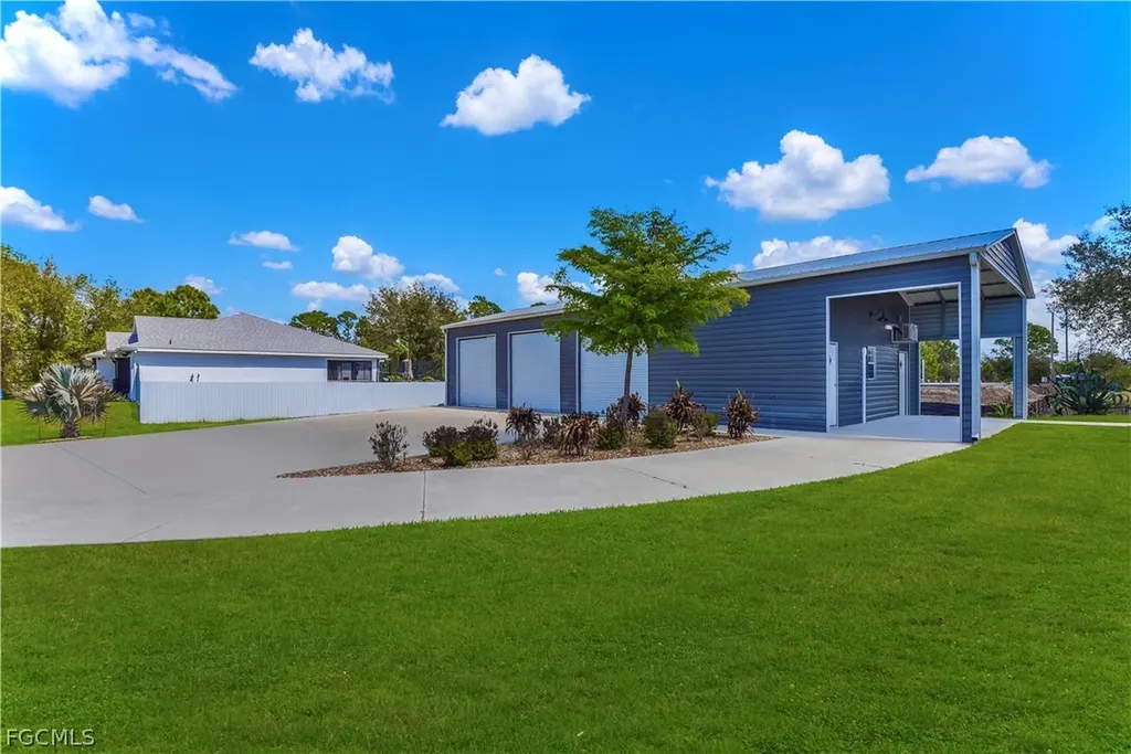 4609 Inez Avenue S Lehigh Acres FL 33976