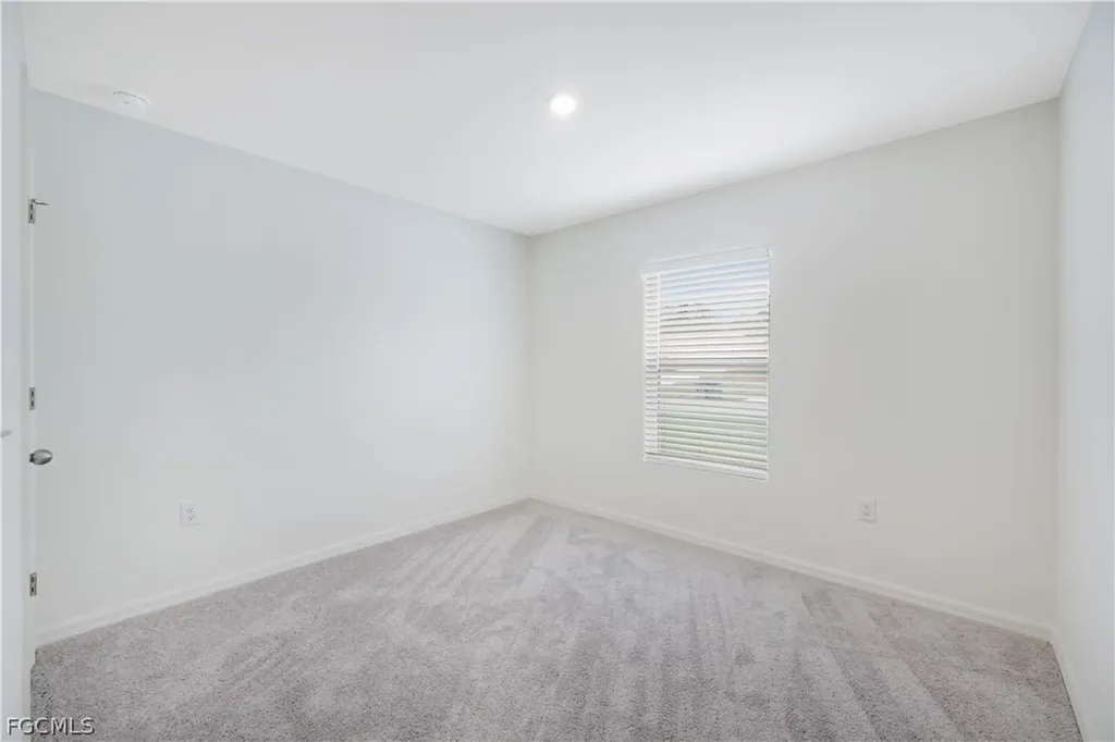 2210 SW 4th Street Cape Coral FL 33991