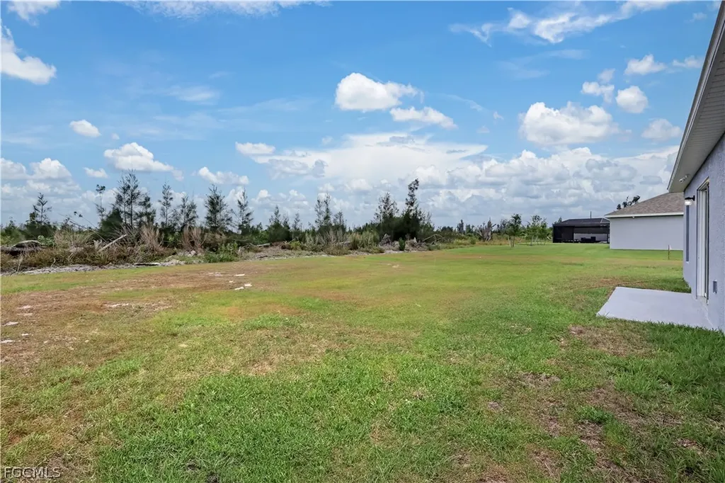 2210 SW 4th Street Cape Coral FL 33991